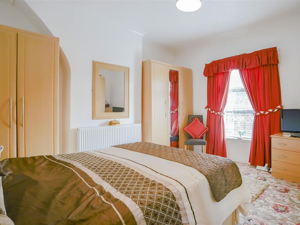 2 bed property for sale in Springfield Street, Blackburn BB2, £90,000
