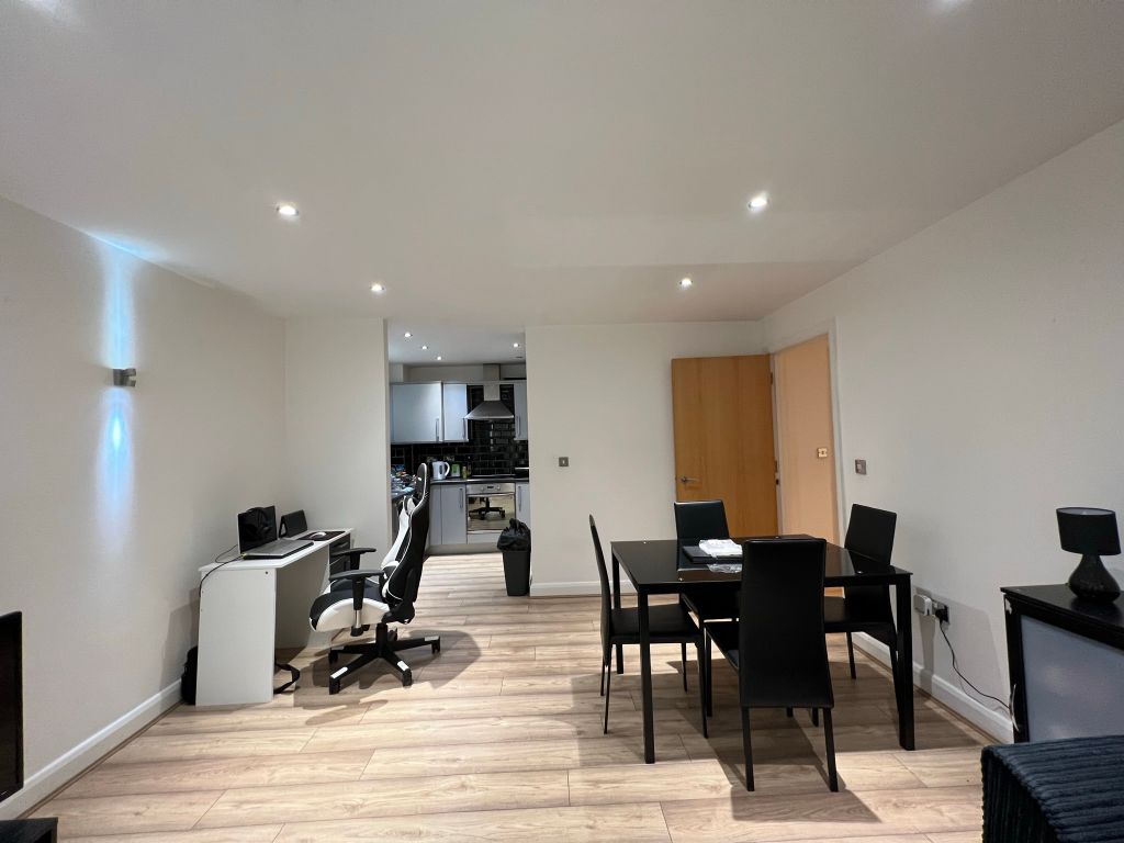 2 bed flat for sale in Holywell Heights, Sheffield, South Yorkshire S4, £80,000