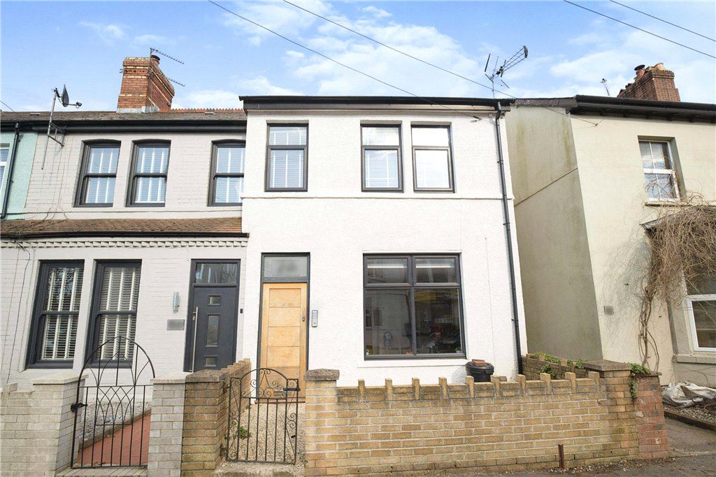 1 bed flat for sale in Clive Road, Canton, Cardiff CF5, £135,000