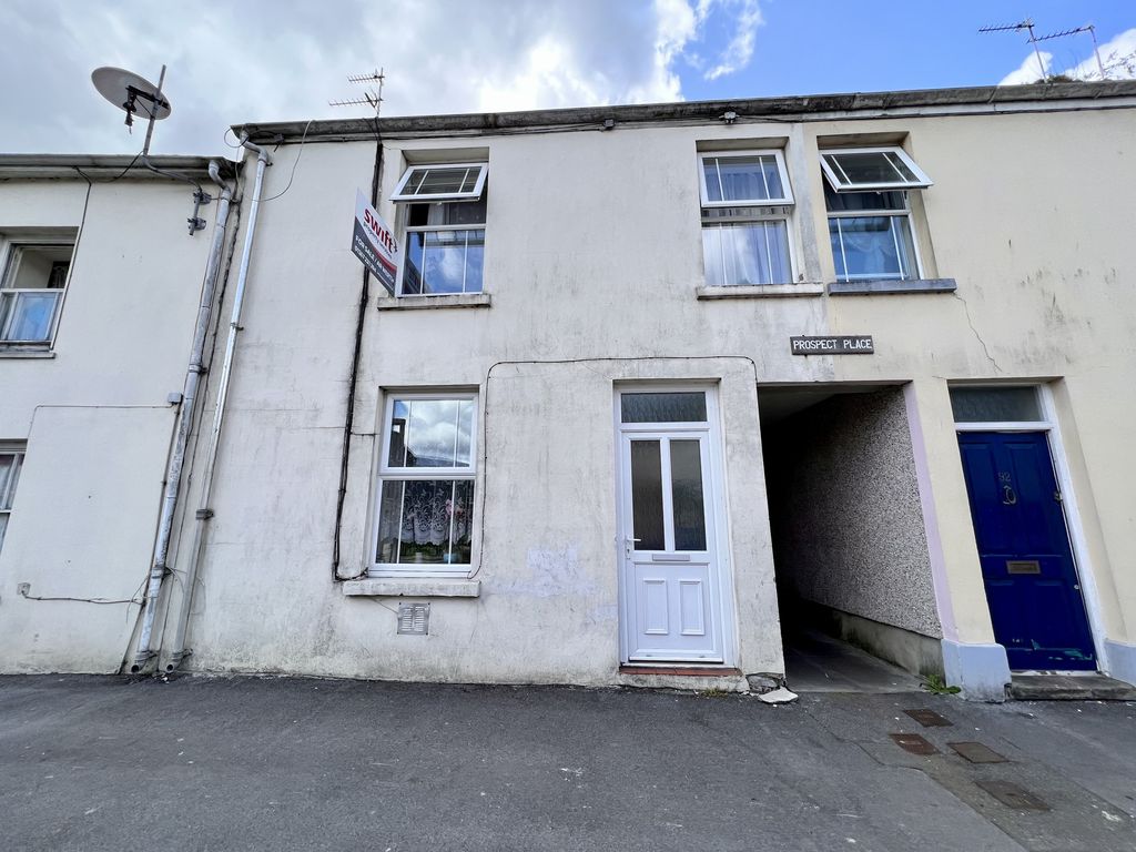 2 bed end terrace house for sale in Lammas Street, Carmarthen, Carmarthenshire SA31, £82,500