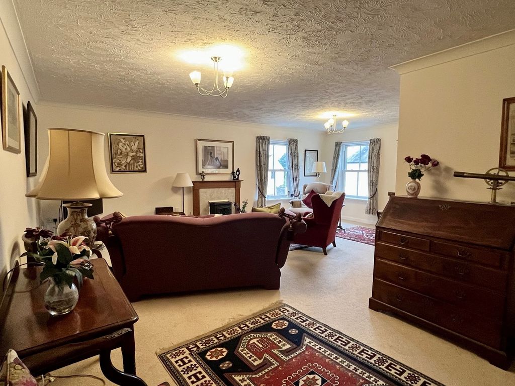 2 bed flat for sale in The Pennings, St Marys Street, Axbridge, Somerset BS26, £195,000