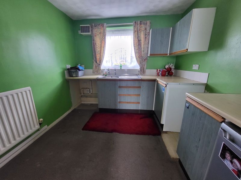 1 bed flat for sale in Red House Farm Estate, Bedlington NE22, £39,950