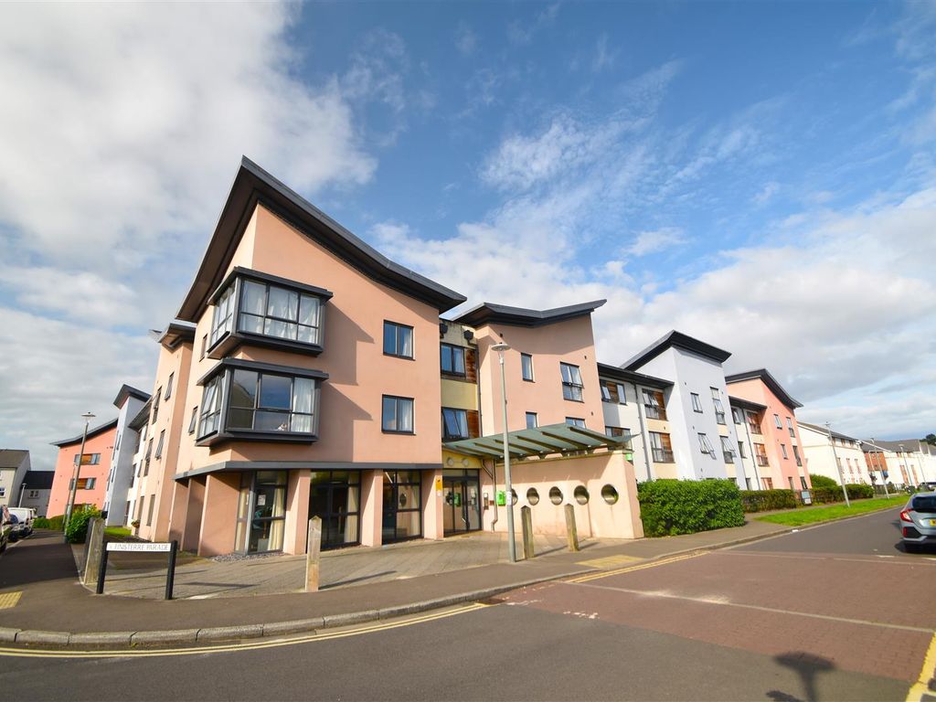 2 bed flat for sale in Waverley Court, Forth Avenue, Portishead BS20, £175,000