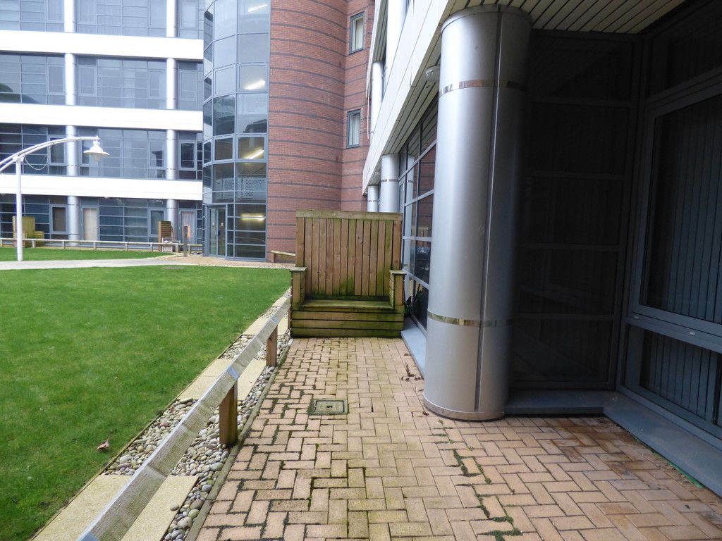 1 bed flat for sale in Waterfront Way, Brierley Hill DY5, £110,000