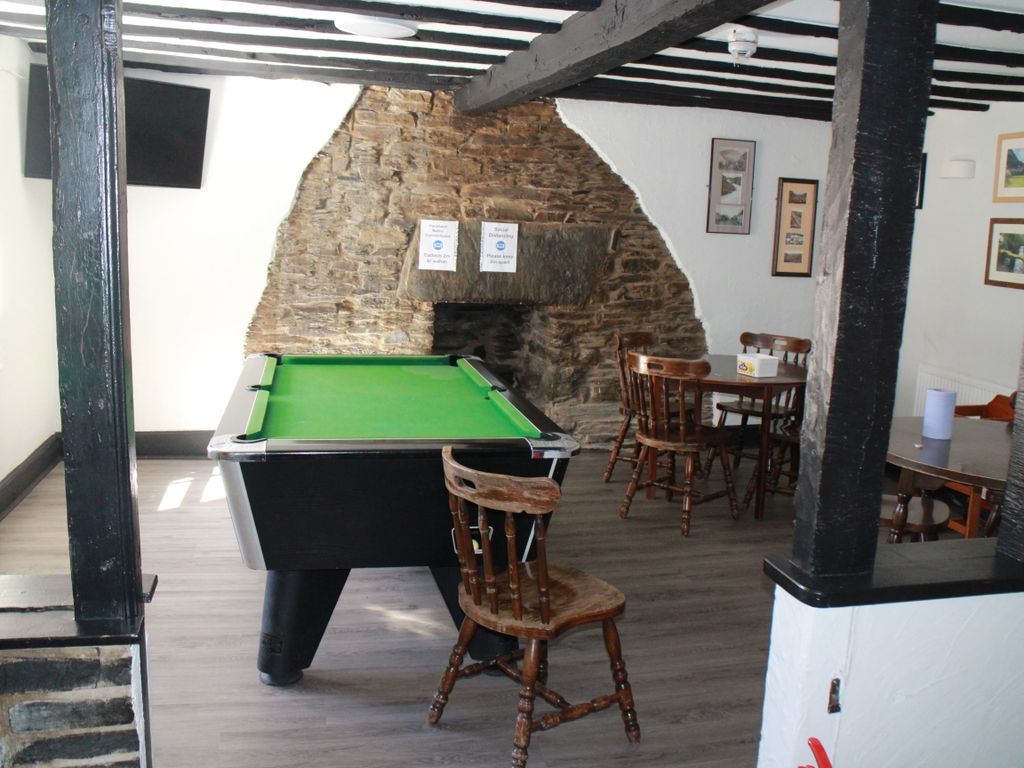 Pub/bar for sale in Dinas Mawddwy, Machynlleth SY20, £500,000