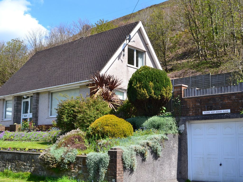 3 bed detached bungalow for sale in Lletty Harri, Port Talbot, Neath Port Talbot. SA13, £215,000