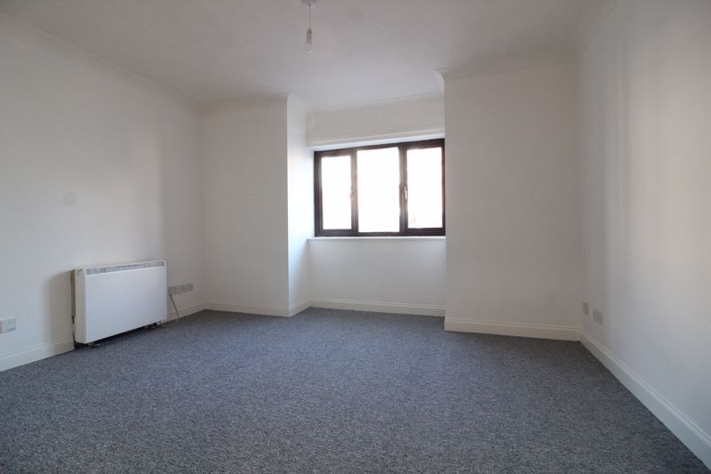 1 bed flat for sale in Windsor Street, Luton LU1, £150,000