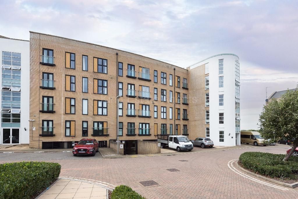 2 bed flat for sale in Felsted, Caldecotte, Milton Keynes, Buckinghamshire MK7, £280,000