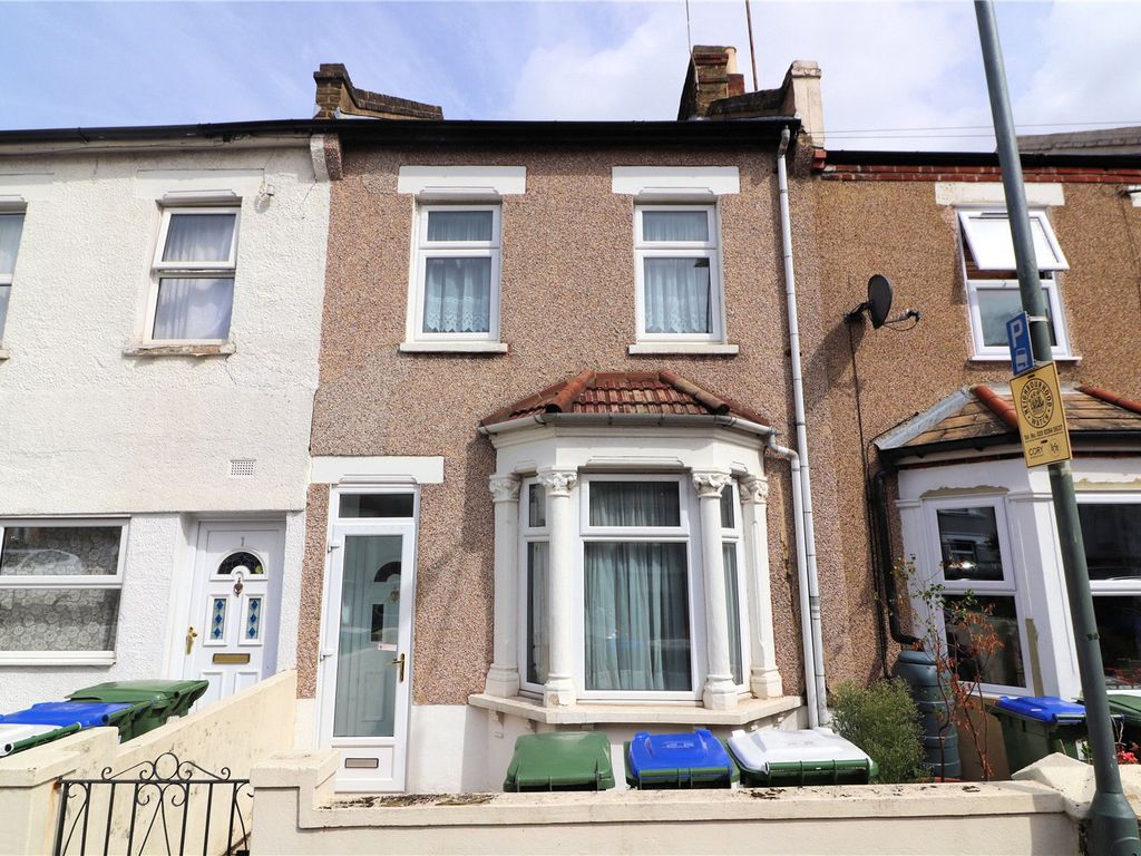 3 bed terraced house for sale in Friday Road, Erith, Kent DA8, £320,000