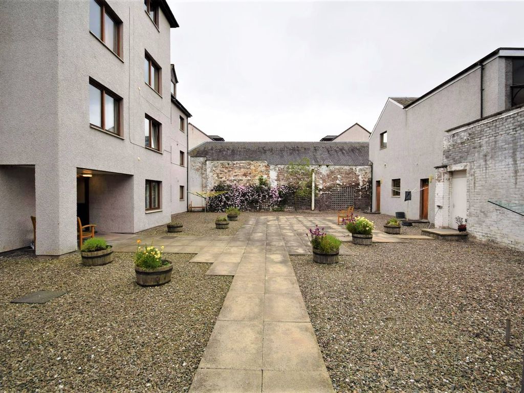 1 bed flat for sale in Kings Court, South William Street, Perth PH2, £79,950