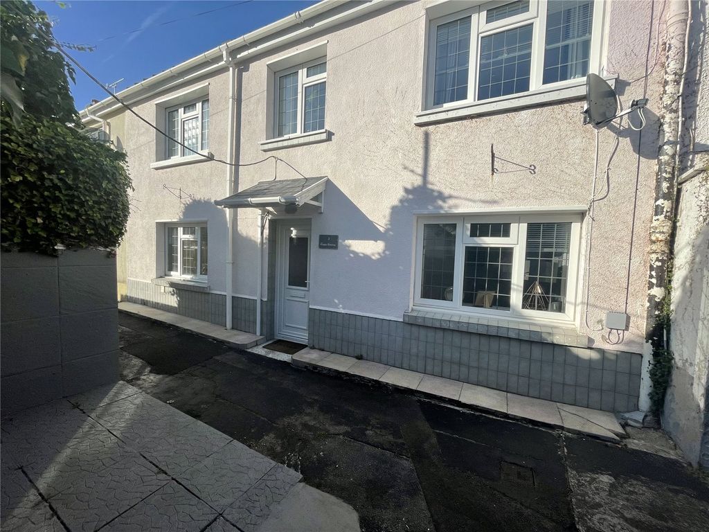 3 bed terraced house for sale in Temple Gardens, Carmarthen, Carmarthenshire SA31, £180,000