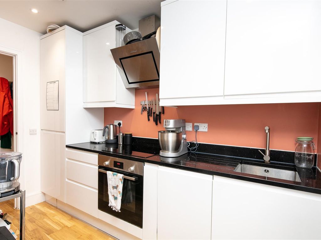 1 bed flat for sale in Sussex Place, Bristol BS2, £229,500