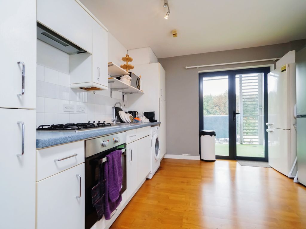 1 bed flat for sale in Barton Court, Godstone Road, Whyteleafe, Surrey CR3, £210,000