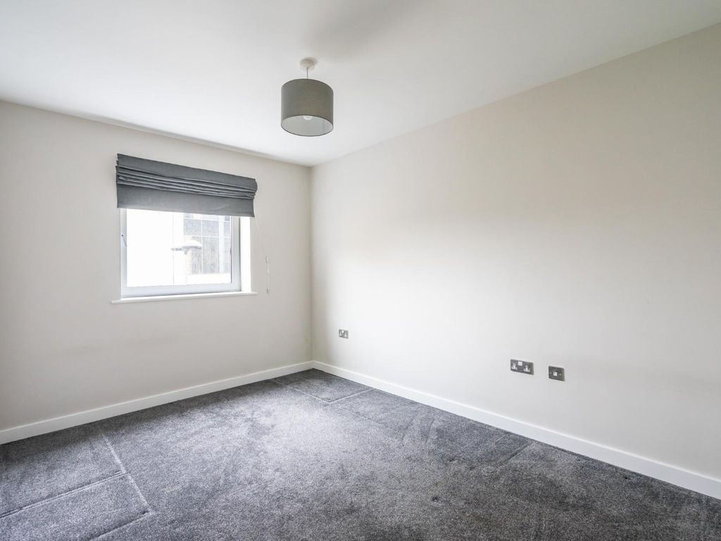 2 bed flat for sale in Milan House, Eboracum Way, York YO31, £180,000