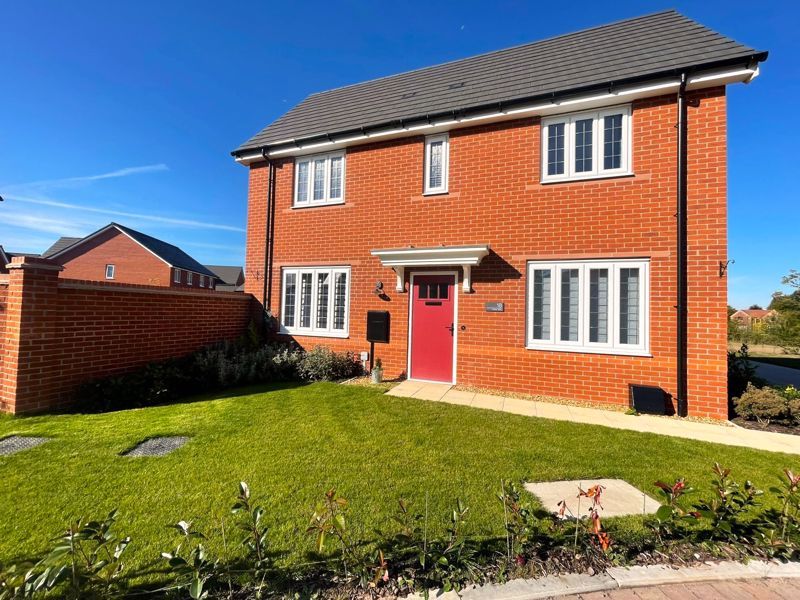 3 bed detached house for sale in Violet Way, Holmes Chapel, Crewe CW4, £325,000