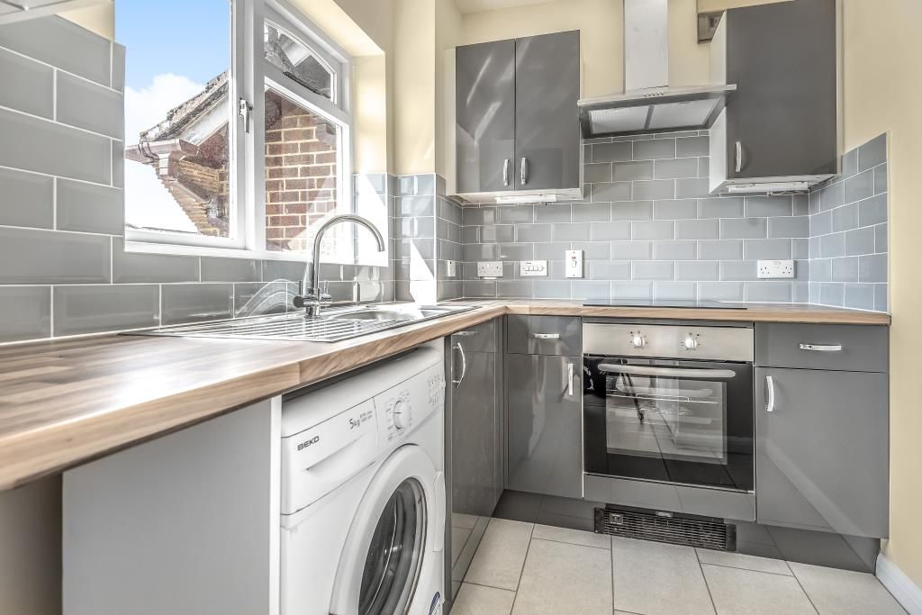 1 bed flat for sale in Maidenhead, Berkshire SL6, £150,000