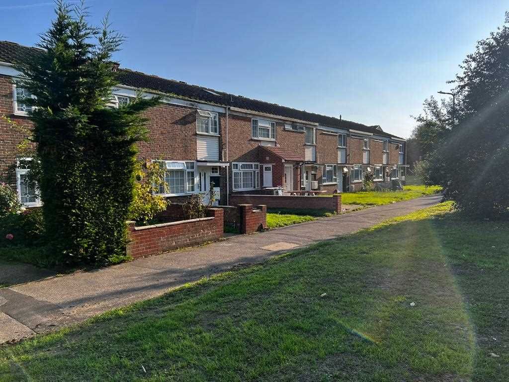 Terraced house for sale in Brammas Close, Slough SL1, £315,000