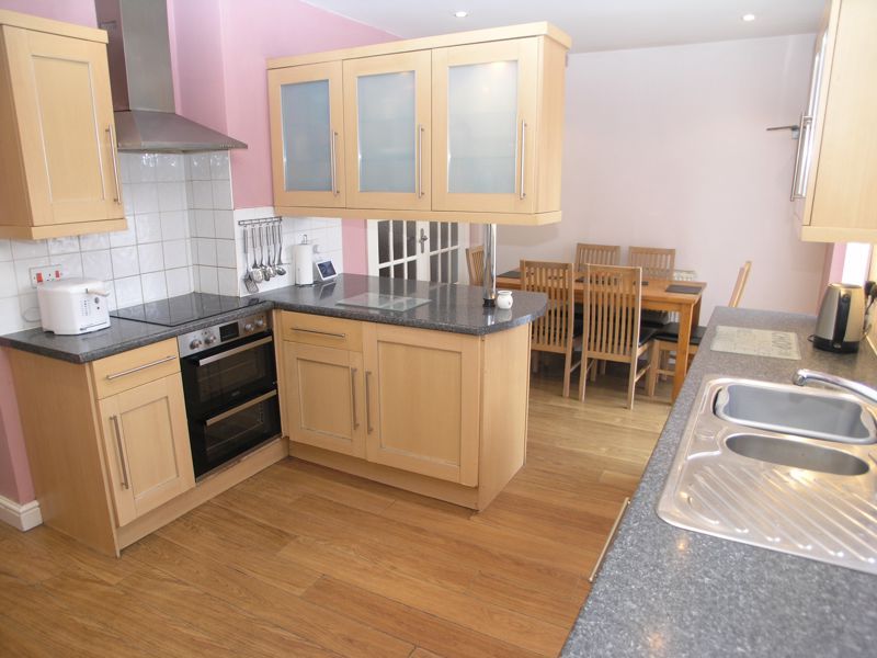 3 bed terraced house for sale in Cornfield Road, Rowley Regis B65, £210,000