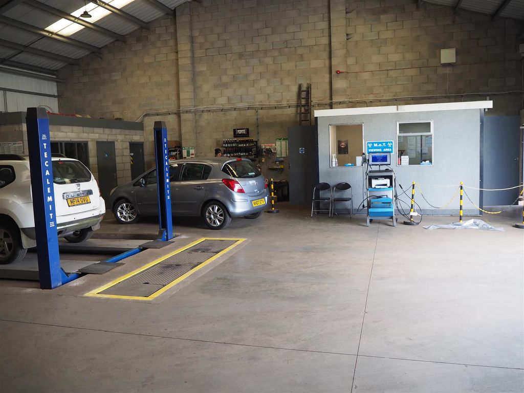 Parking/garage for sale in Vehicle Repairs & Mot YO61, Tholthorpe, North Yorkshire, £64,950