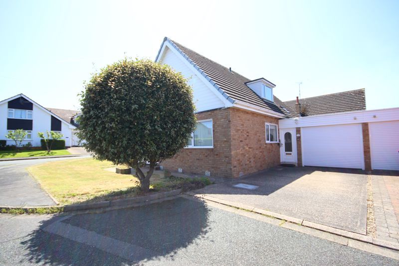 4 bed detached bungalow for sale in Hill View Court, Llanrhos, Llandudno LL30, £324,950