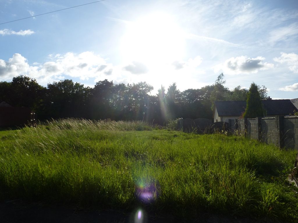 Land for sale in Glynderi, Glanamman, Ammanford, Carmarthenshire. SA18, £82,000