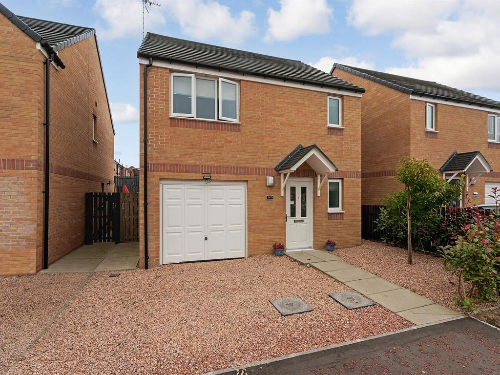 3 bed detached house for sale in Dalwhamie Street, Kinross KY13, £209,000