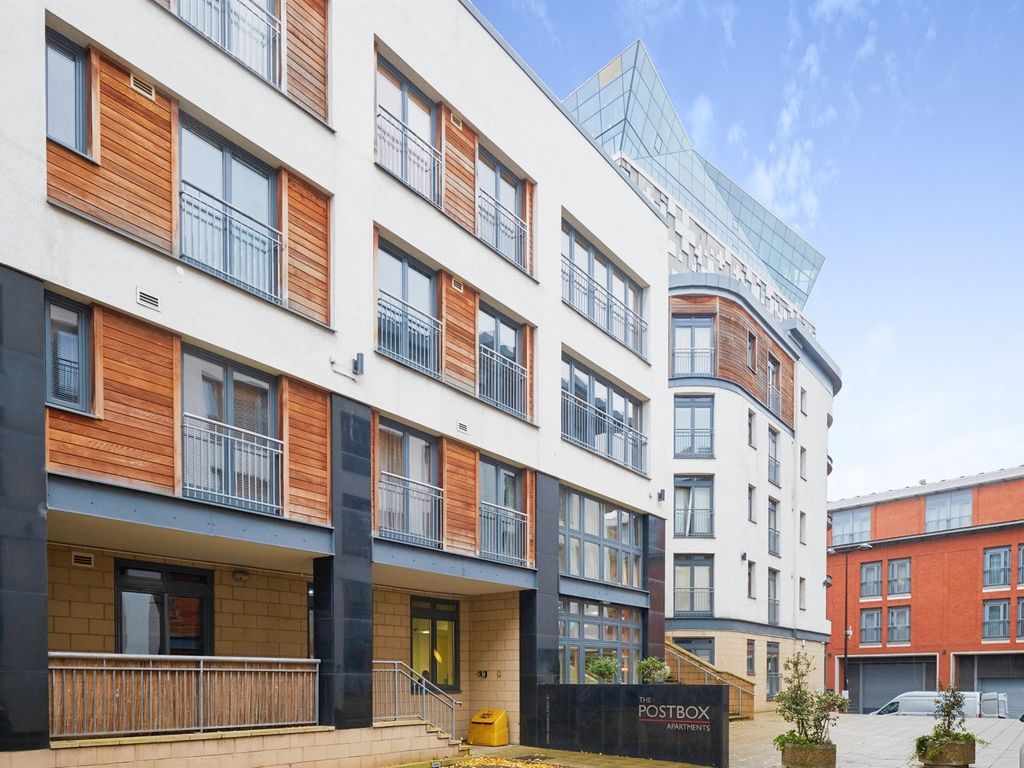 2 bed flat for sale in Upper Marshall Street, Birmingham B1, £190,000