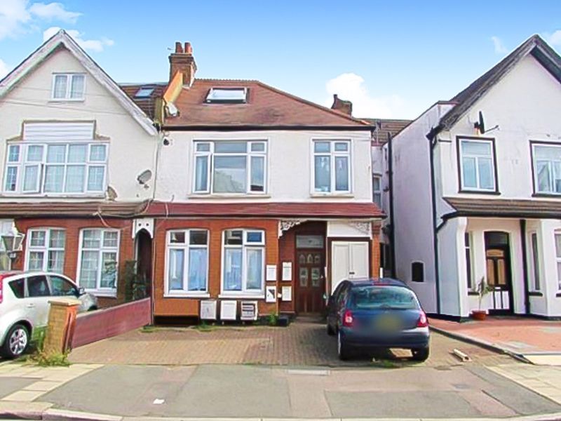 1 bed flat for sale in Welldon Crescent, Harrow-On-The-Hill, Harrow HA1, £200,000