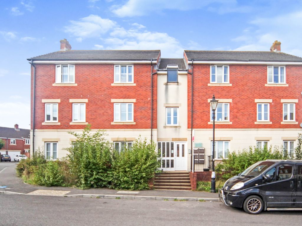 2 bed flat for sale in Merevale Way, Yeovil BA21, £150,000