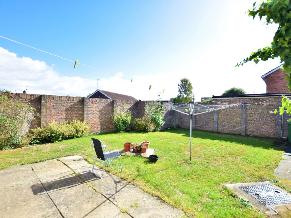 3 bed detached house for sale in Gidding Road, Sawtry, Huntingdon PE28, £270,000