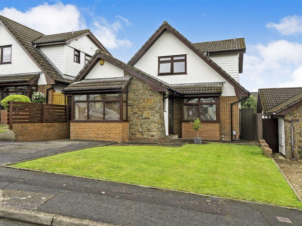 3 bed detached house for sale in Leiros Parc Drive, Bryncoch, Neath SA10, £320,000