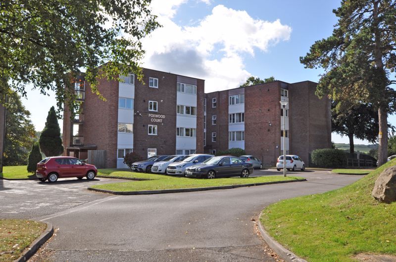 2 bed flat for sale in Luxury Apartment, Foxwood Close, Bassaleg NP10, £200,000