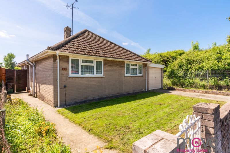 2 bed bungalow for sale in Flaxley Road, Tuffley GL4, £120,000