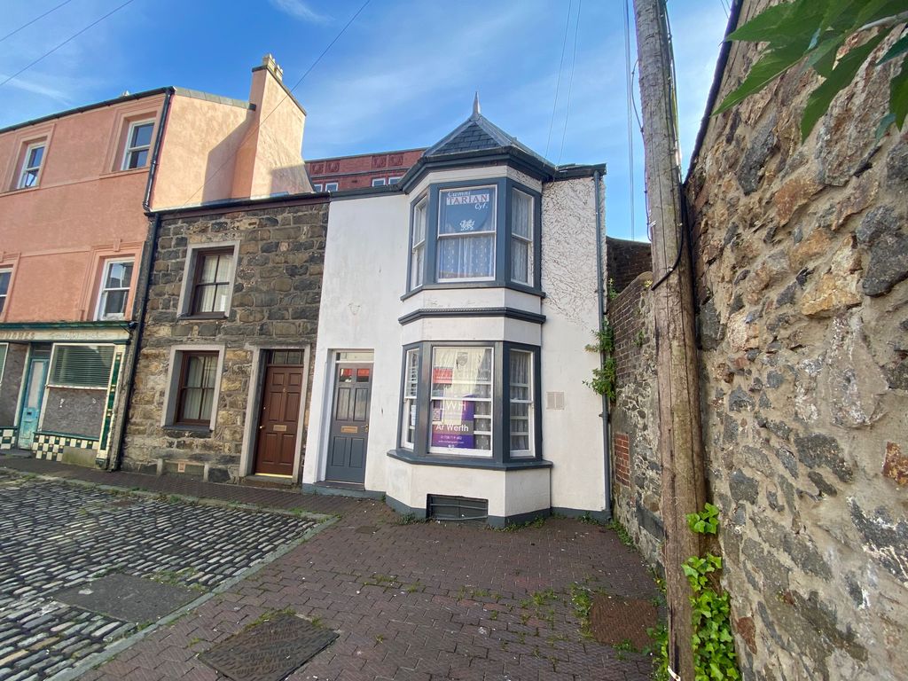 Office for sale in 7 Market Square, Pwllheli, Gwynedd LL53, £99,000