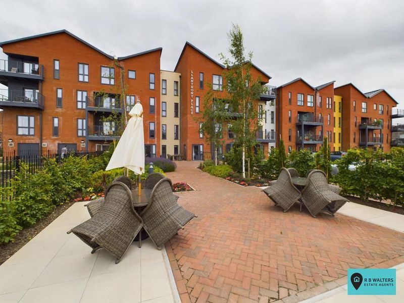 2 bed property for sale in Llanthony Place, St Ann Way, Gloucester GL2, £260,000