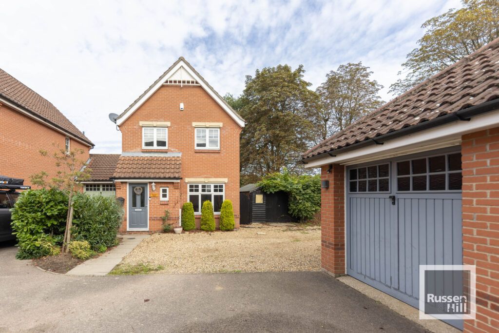 3 bed detached house for sale in Cardinal Close, Easton, Norwich NR9, £280,000