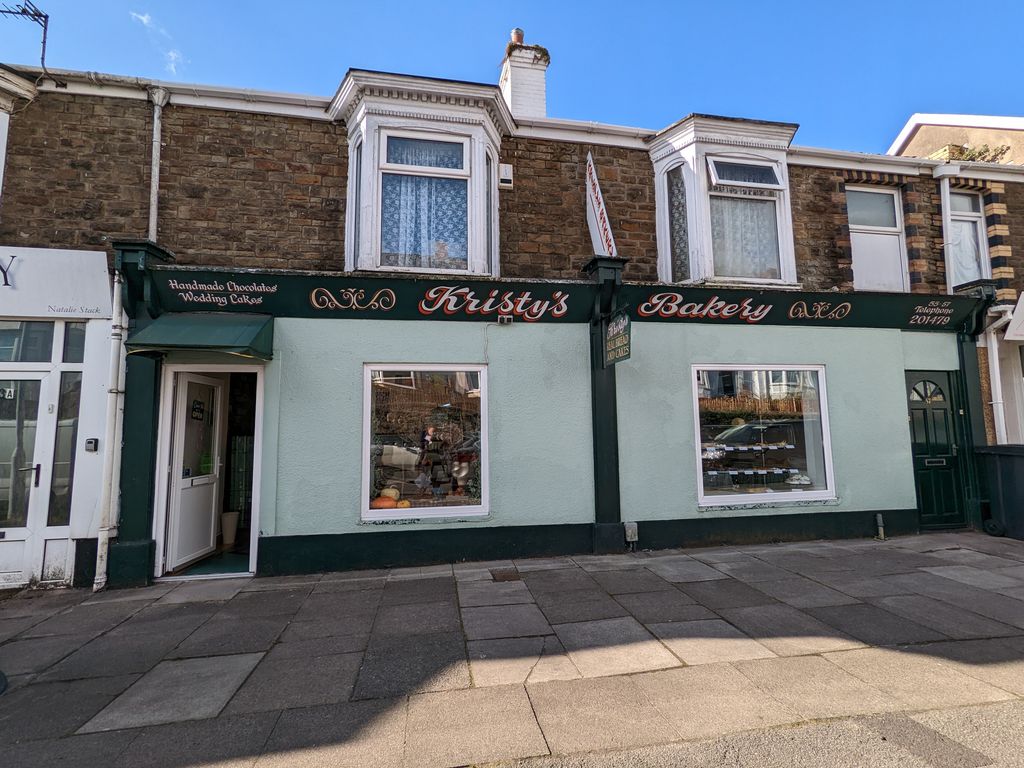 Restaurant/cafe for sale in Eversley Road, Sketty, Swansea SA2, £375,000