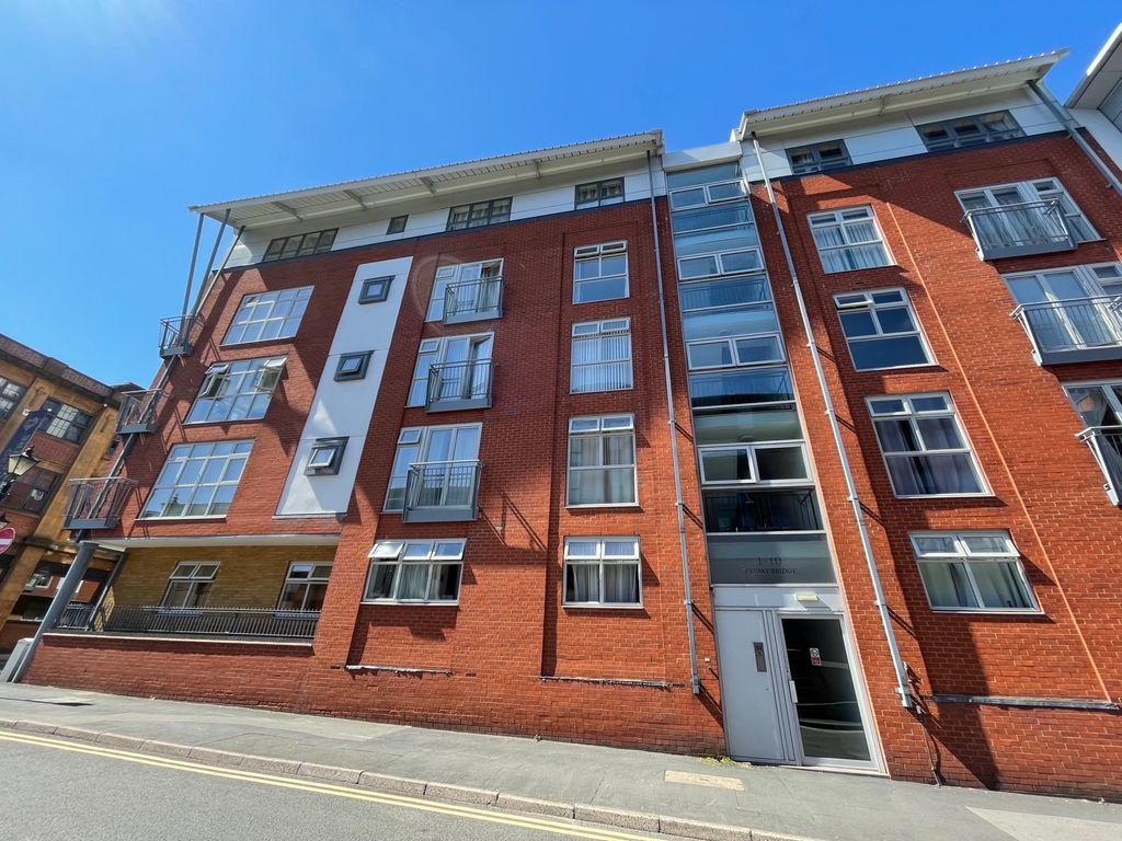2 bed flat for sale in Friday Bridge, Berkeley Street, Birmingham B1, £235,000