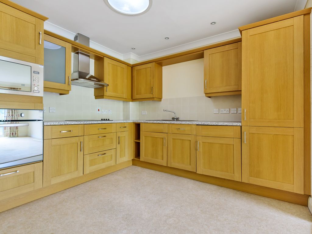 2 bed flat for sale in Shannon Way, Chandler's Ford, Eastleigh SO53, £220,000