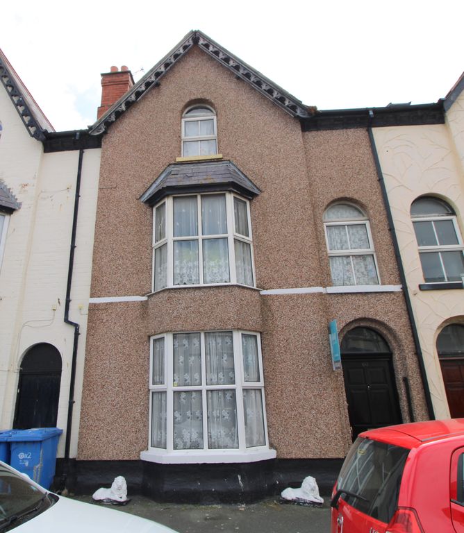 6 bed terraced house for sale in Kinmel Street, Rhyl LL18, £149,950