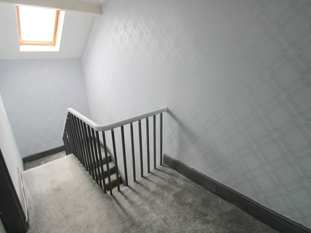 6 bed terraced house for sale in Kinmel Street, Rhyl LL18, £149,950
