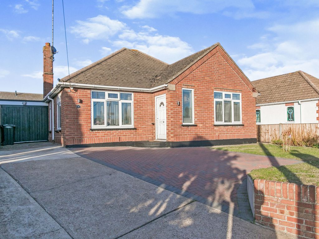 2 bed bungalow for sale in Valley Road, Clacton-On-Sea CO15, £280,000