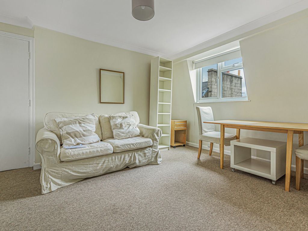 1 bed flat for sale in Margarets Buildings, Bath, Somerset BA1, £220,000