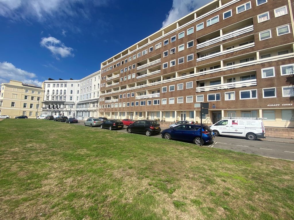 1 bed flat for sale in Robertson Terrace, Hastings TN34, £195,000