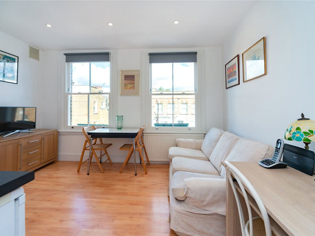 1 bed flat for sale in Coomassie Road, London W9, £325,000