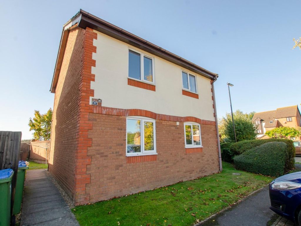 2 bed property for sale in Unwin Close, Southampton SO19, £160,000