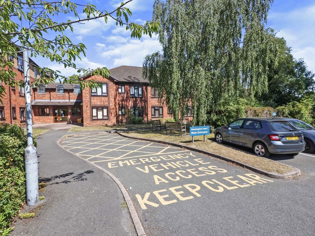 1 bed flat for sale in Manor House Close, Weoley Castle, Birmingham B29, £40,000