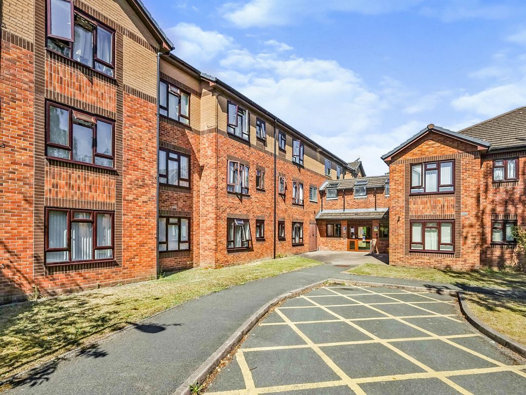 1 bed flat for sale in Manor House Close, Weoley Castle, Birmingham B29, £40,000