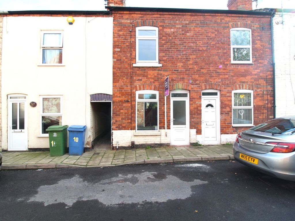 2 bed terraced house for sale in Clifford Street, Mansfield NG18, £130,000
