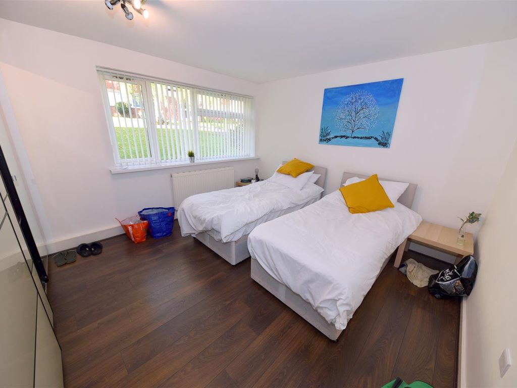 2 bed flat for sale in 12 Wilsford Green, 8 Oak Hill Drive, Birmingham B15, £146,000